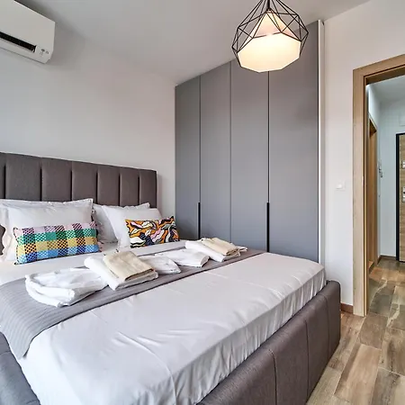 Luxury In Complex Azur - Next To The ! Pools & Apartament Sf. Constantin și Elena