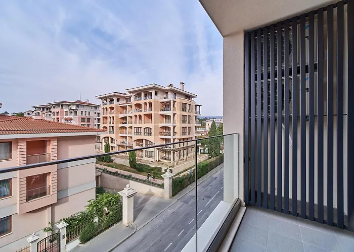 Luxury In Complex Azur - Next To The ! * 圣君士坦丁和海伦那